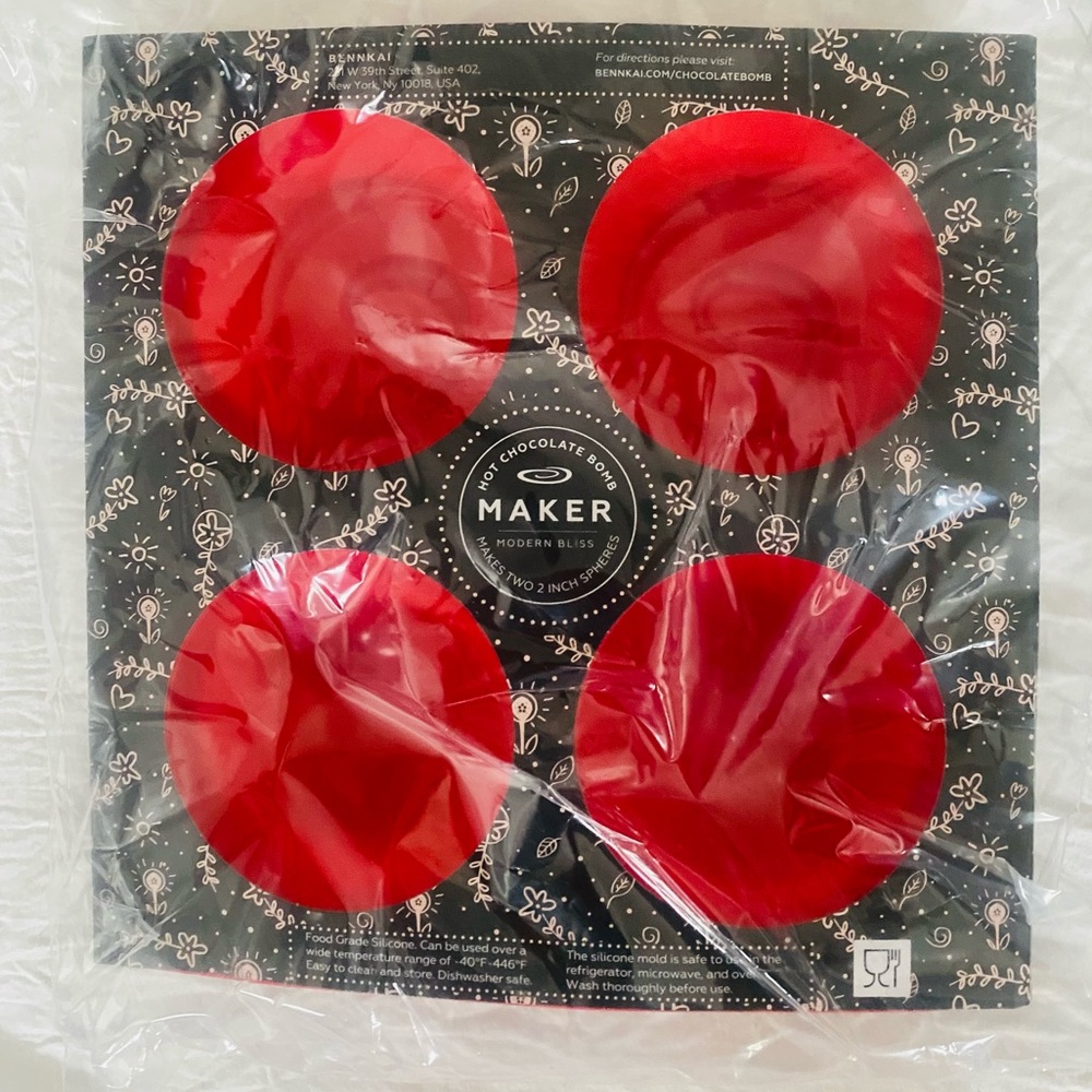 3FOR$10 Bennkai kitchen Hot Chocolate cocoa Bomb Maker New Red in box NWT DIY